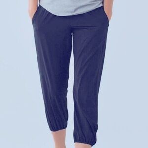 Lululemon- Women’s Dance Studio Crop Pant Grey. Size 4